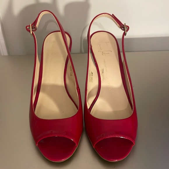 Franko Sarto - red patent wedge sandals - size 10 - Picture 2 of 5